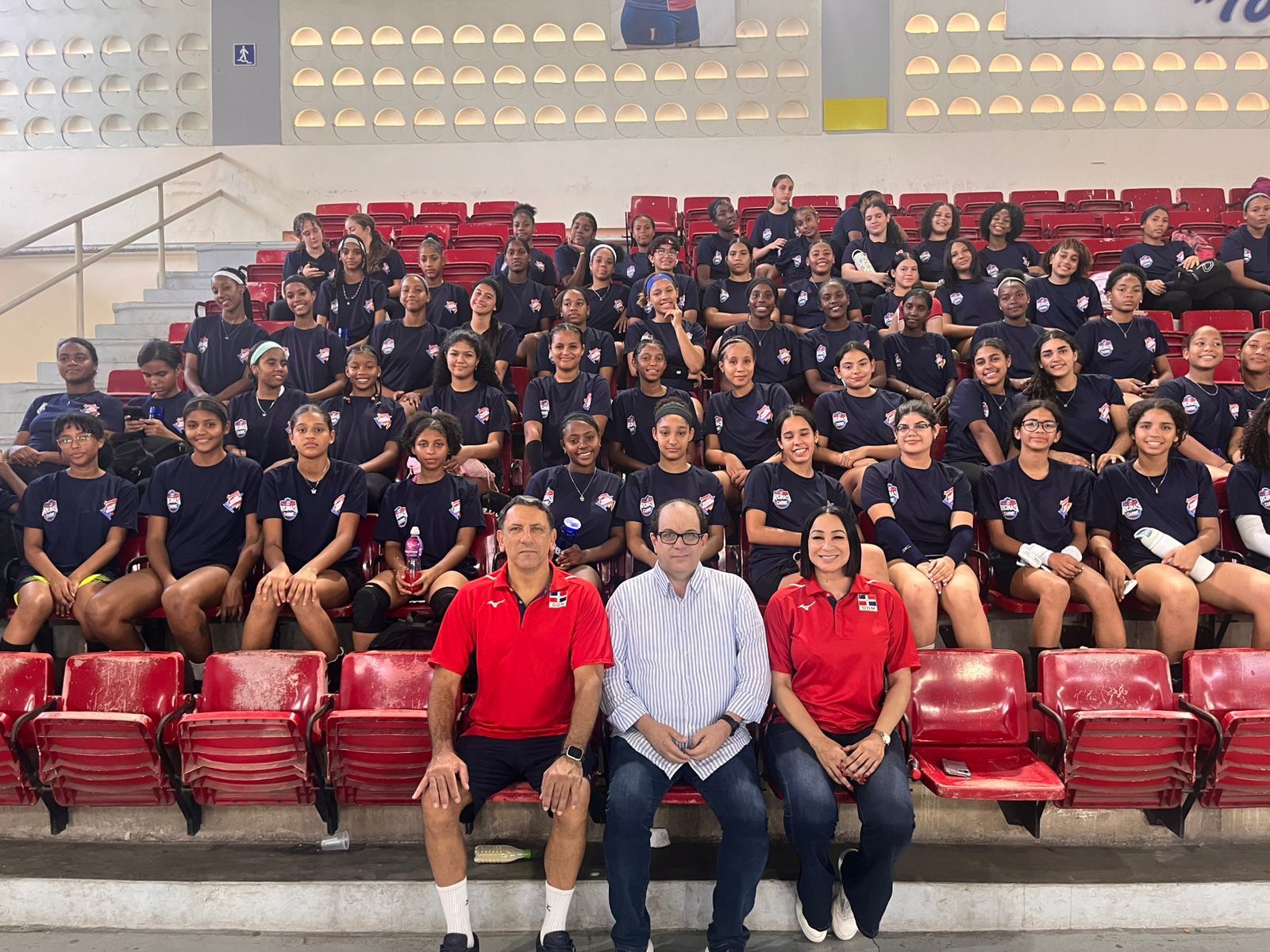 Proyecto de Selecciones Nacionales de Voleibol Femenino selecciona 150 prospectos para seguir preparación en programa «Quiero ser una reina».