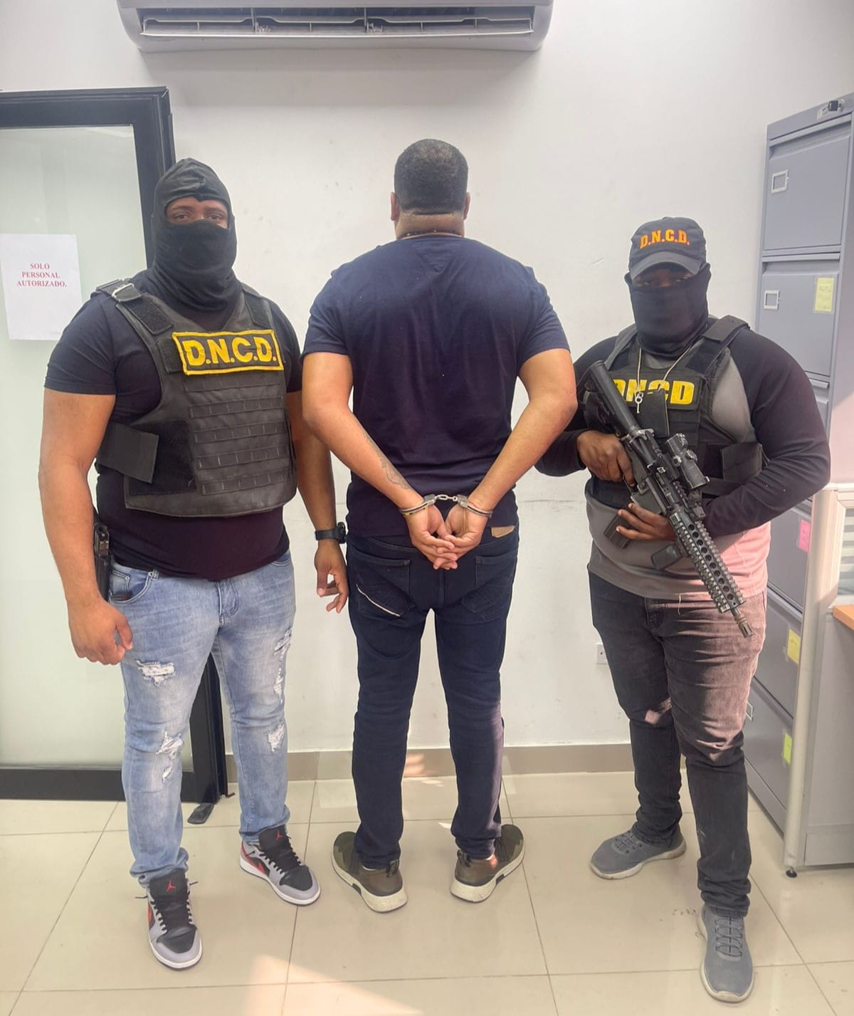 Capturan hombre buscado por decomiso de 263 paquetes de cocaína en Barahona