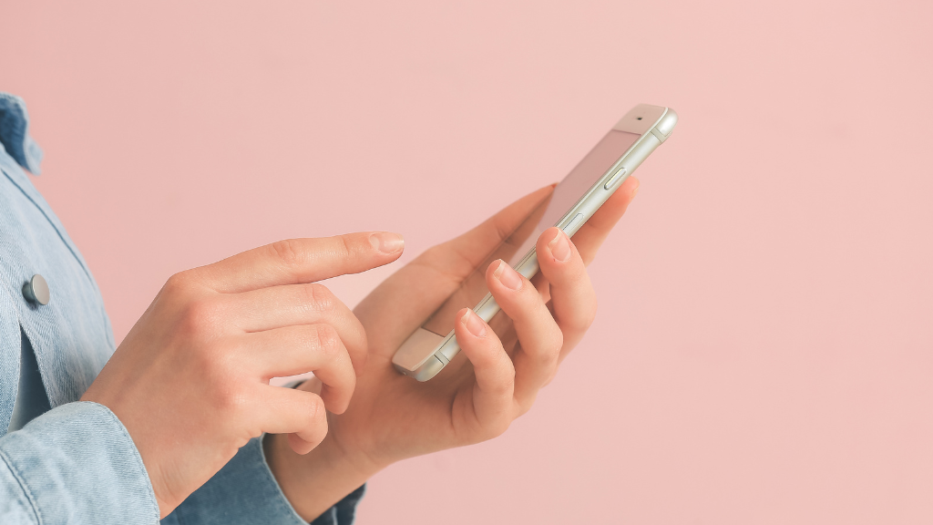 Buscar contenido negativo en Internet empeora la salud mental, según estudio