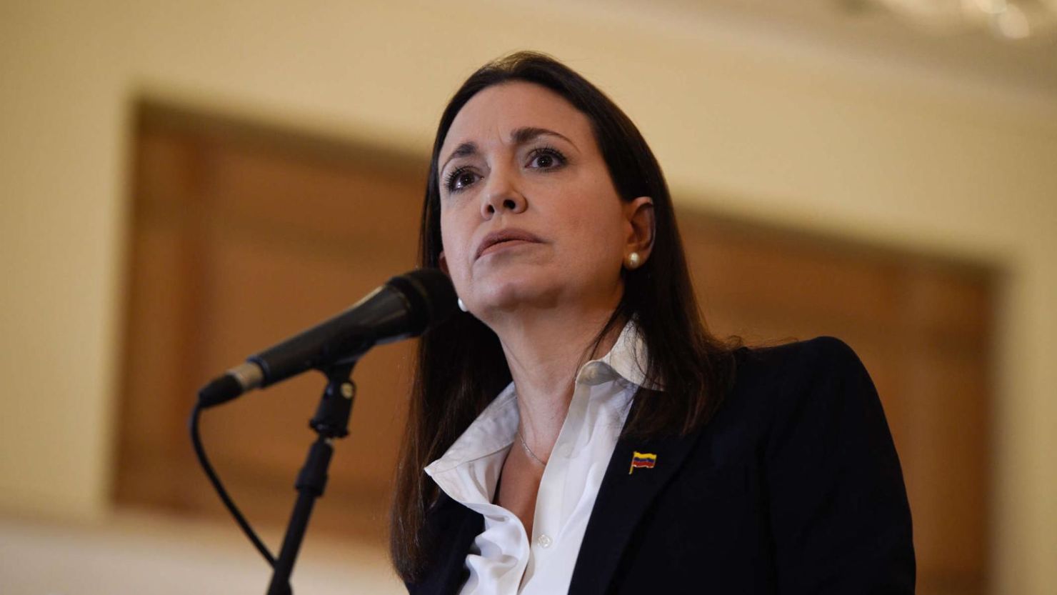 Machado pide de "urgencia" apoyo para transición en Venezuela