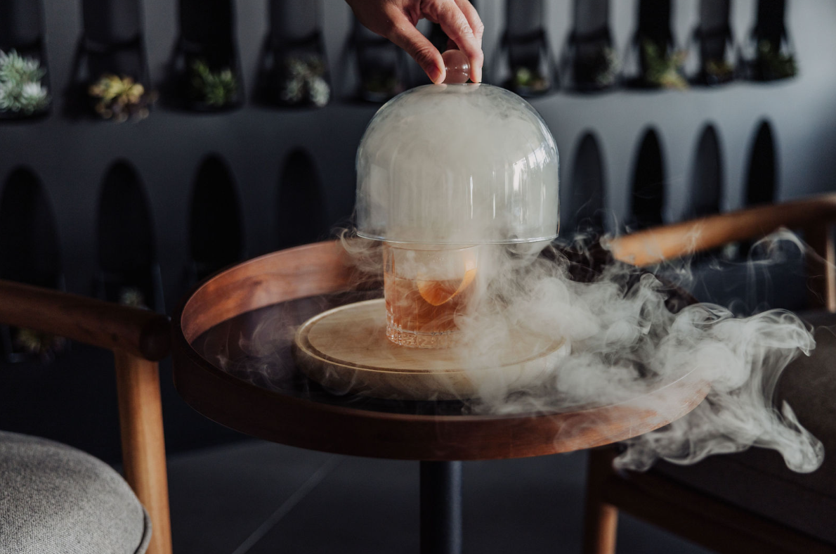 La coctelería de Lopesan Hotel Group entra en una nueva dimensión de la mano de Ron Matusalem