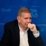 Policía de Venezuela ofrece 100 mil dólares por información para captura de Edmundo González