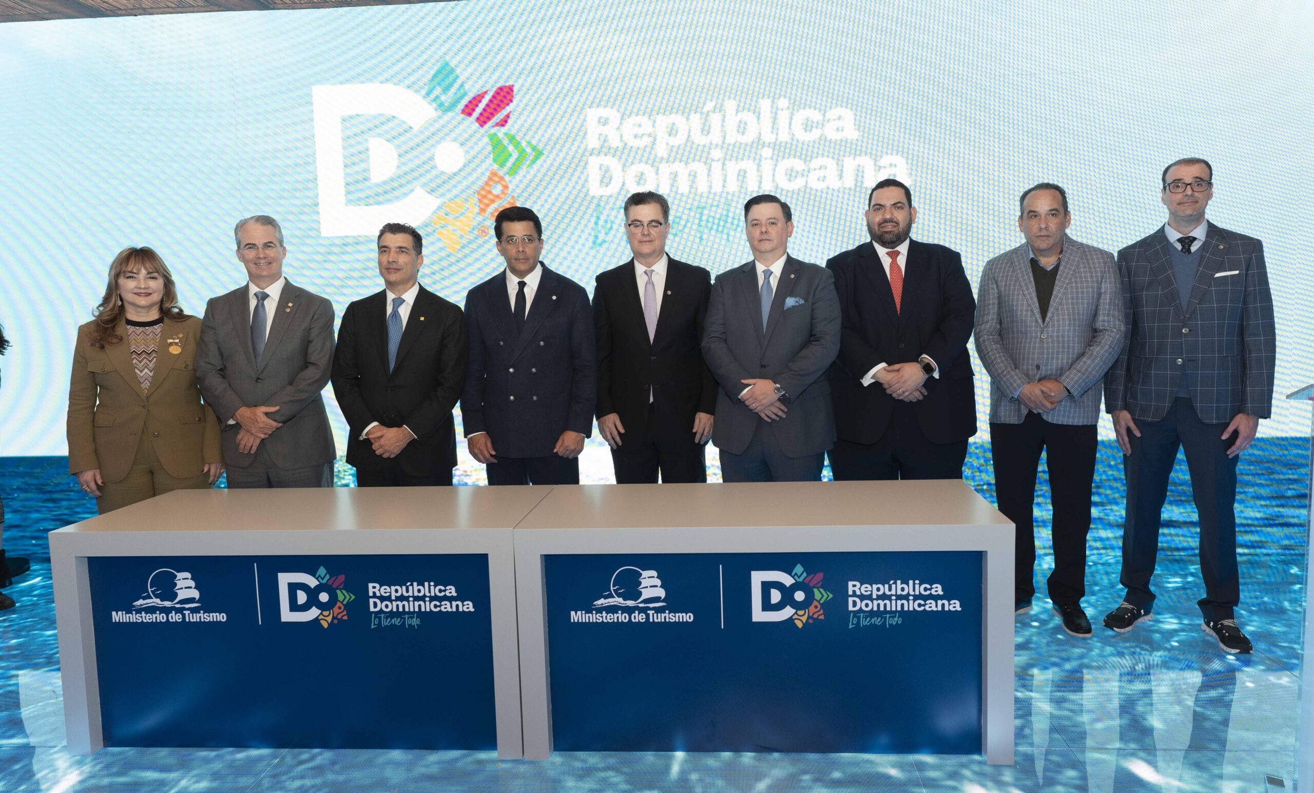 Antonia Antón de Hernández, René Grulló ... no, Carlo Ruiz, Felipe Amador y Álvaro Sousa