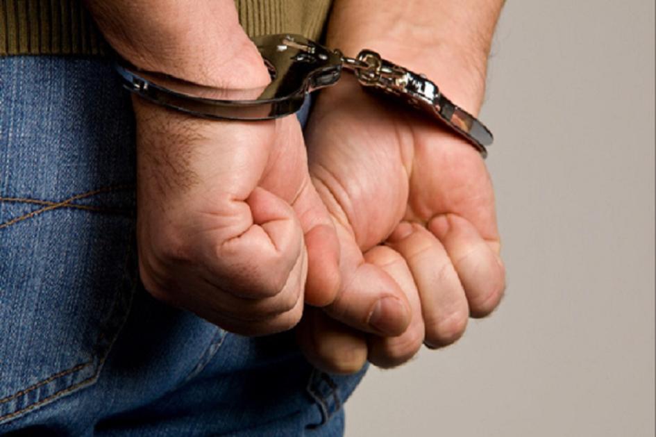 Autoridades apresan a profesor acusado de hacer abortar a una estudiante de 16 años en Higüey