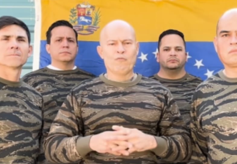 Militares de Venezuela llaman a respaldar al presidente electo Edmundo González
