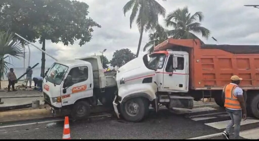 Alrededor de siete heridos en accidente de tránsito en Av. 30 de Mayo