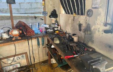 Allanan taller clandestino para la modificación de armas de fuego ilegales y de fogueo en Espaillat