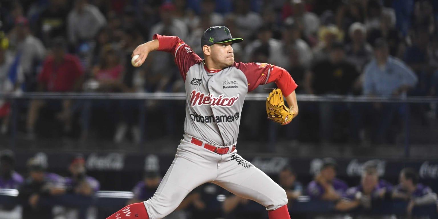 Relevista mexicano Edwin Fierro.