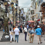 Comerciantes de la Ciudad Colonial denunciaron la escases de agua potable desde hace varios meses, situación que les impide bridar un servicio eficiente y de calidad a sus clientes, así como realizar sus actividades diarias por la ausencia del mineral.
