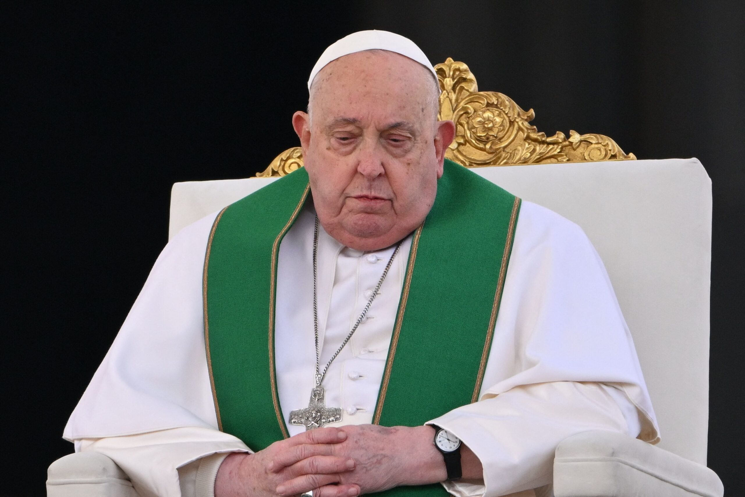 ¿Qué es la neumonía bilateral, padecimiento del papa Francisco?