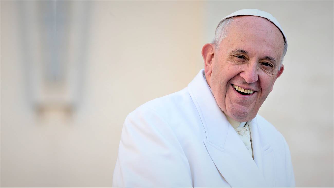 Buenos Aires ilumina su obelisco con mensajes de apoyo al papa Francisco