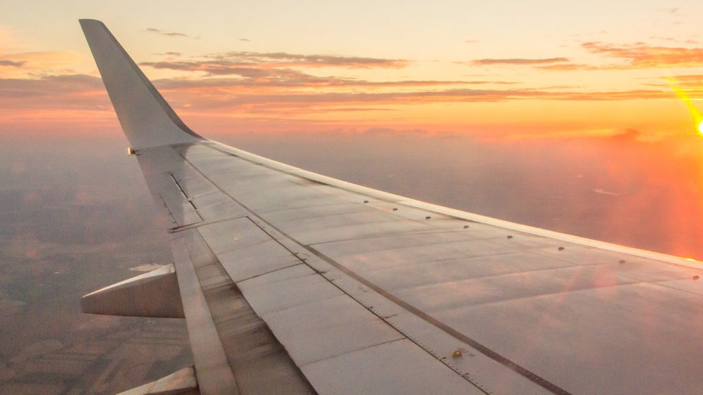 Desaparece avión con 10 personas abordo sobre Alaska