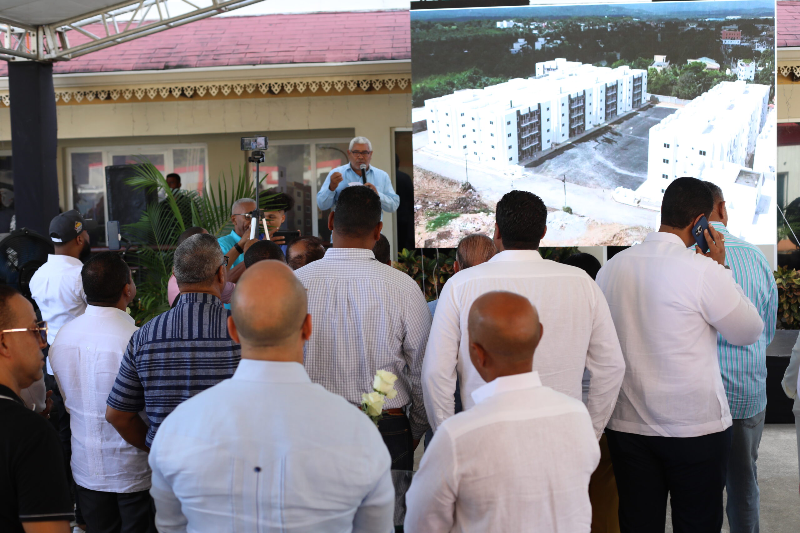 Presentación del Residencial Marcelo en Nagua
