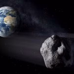 El asteroide 2024 YR4, descubierto en 2024, mantiene en alerta a la comunidad científica por su leve posibilidad de impacto con la Tierra en 2032. (
