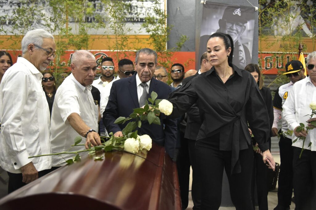 Despiden a Mendy López y Juan José Tejada.