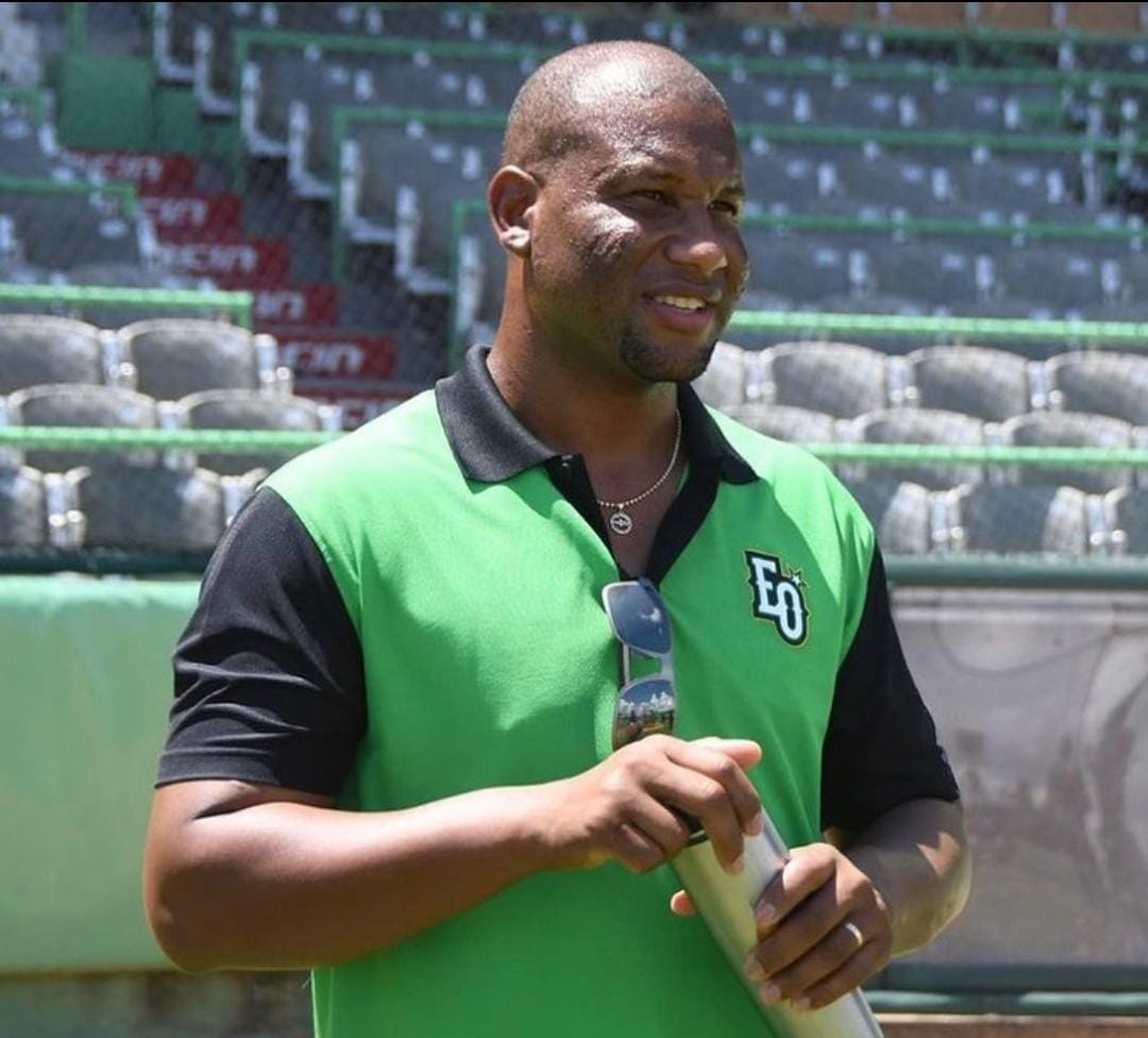 Manny García regresa a las Estrellas Orientales.