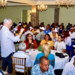 Sugieren al Gobierno coordinar con Marco Rubio trato digno a dominicanos deportados