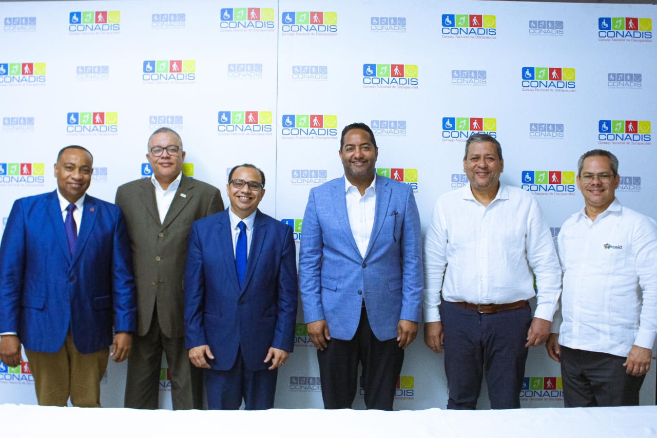 Conadis da a conocer nuevas oportunidades que benefician a personas con autismo
