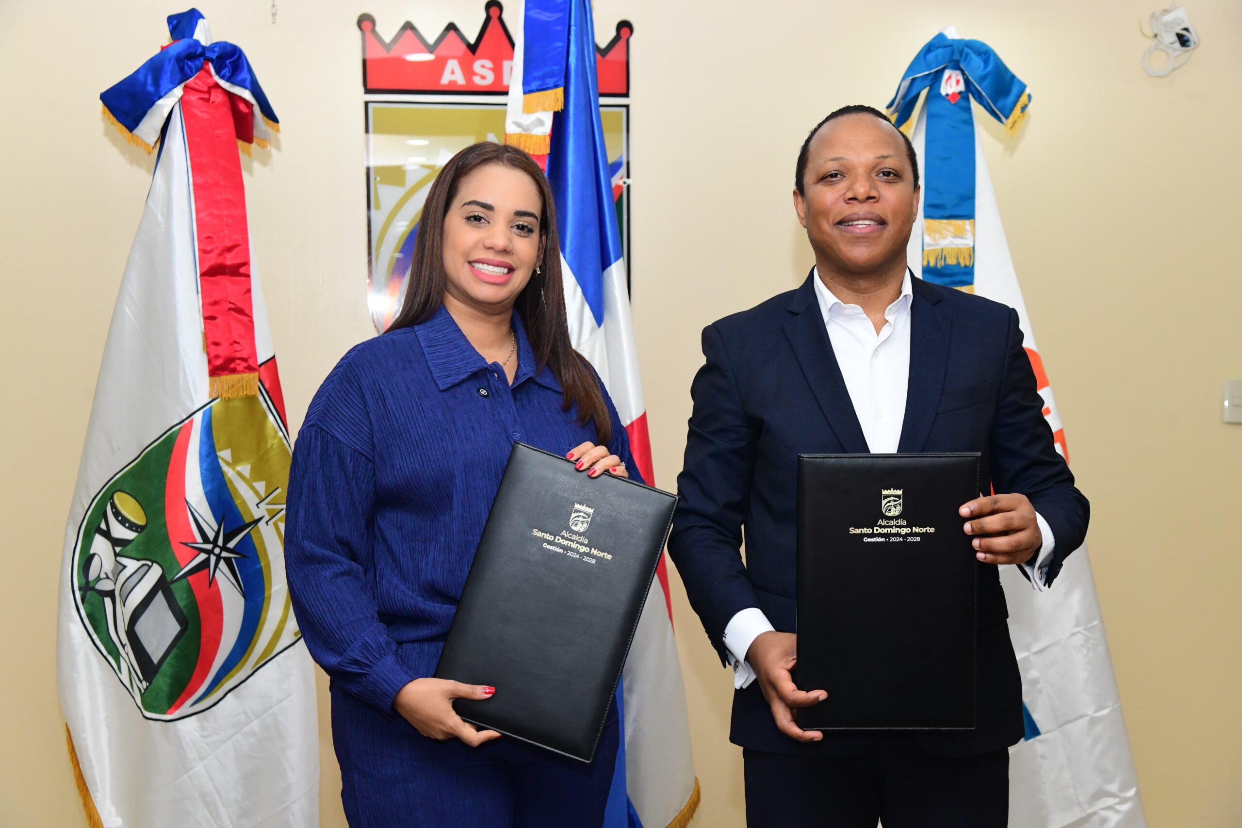 Acuerdan acciones para el reordenamiento del tránsito en Santo Domingo Norte