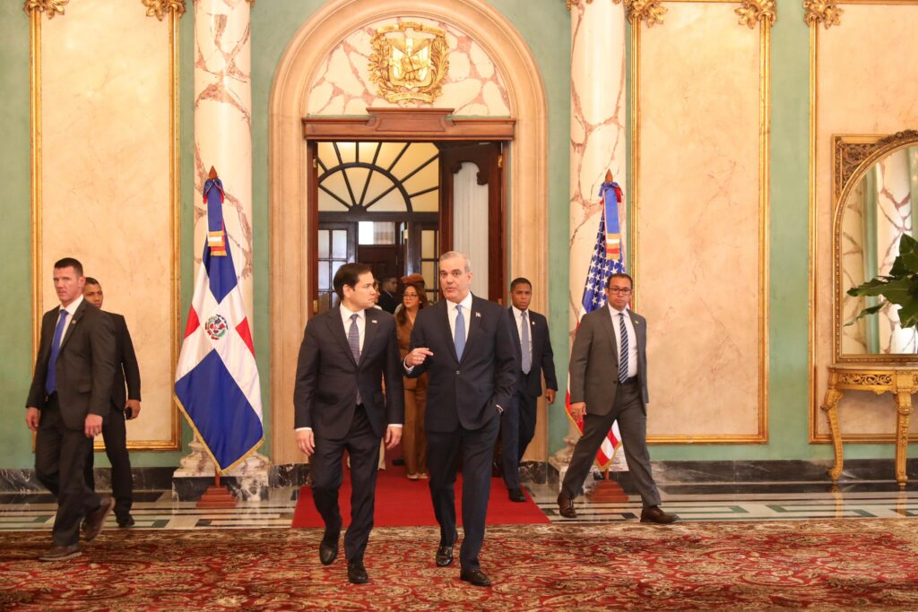 Presidente Abinader y secretario de Estado norteamericano Marco Rubio encabezan reunión de trabajo con delegaciones