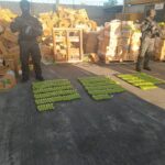 Autoridades incautan presunta cocaína camuflada con guineos en Puerto de Manzanillo