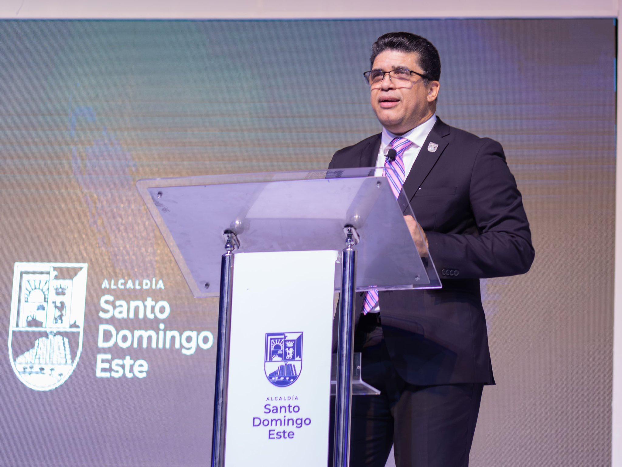 Alcalde de Santo Domingo Este Dío Astacio lanza la marca ciudad “Costa del Faro, Gente que Brilla”