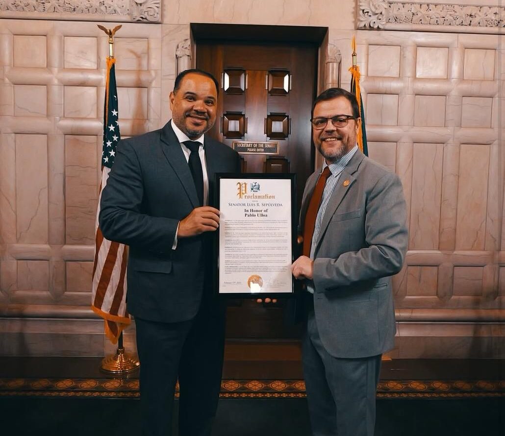 Senado Estatal de Nueva York reconoce a Defensor del Pueblo, Pablo Ulloa