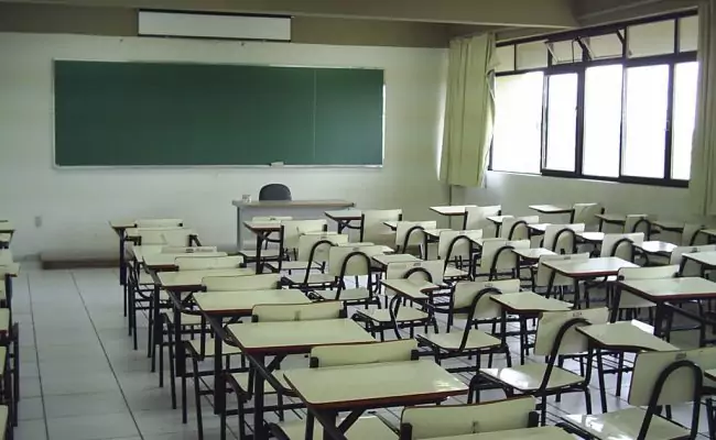 Gran porcentaje de jóvenes entre 15 y 17 años abandonan la escuela en República Dominicana