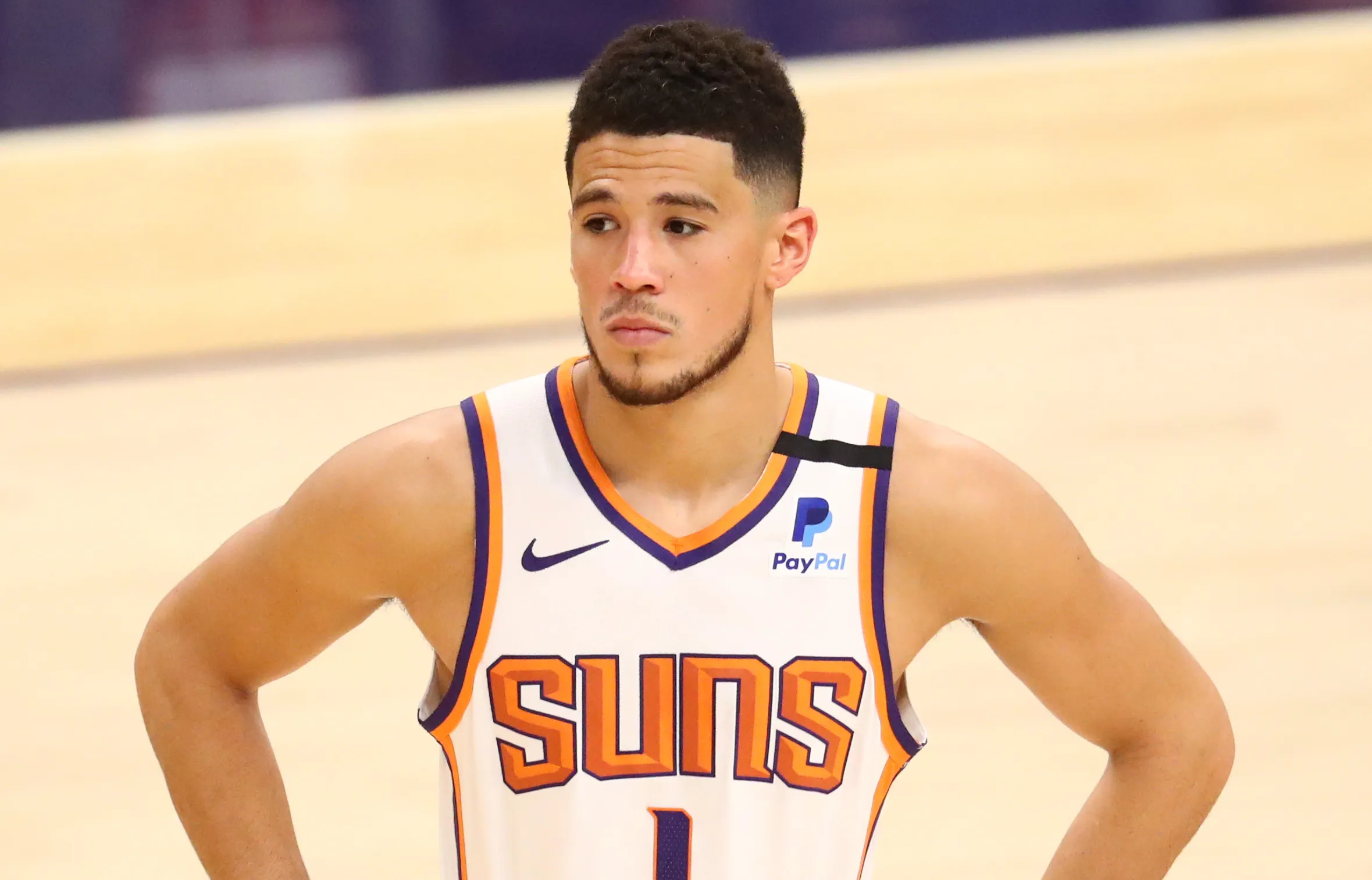 Devin Booker de los Suns de Phoienix.