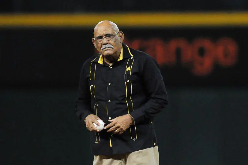 Mendy López, pasado narrador de las Águilas Cibaeñas.