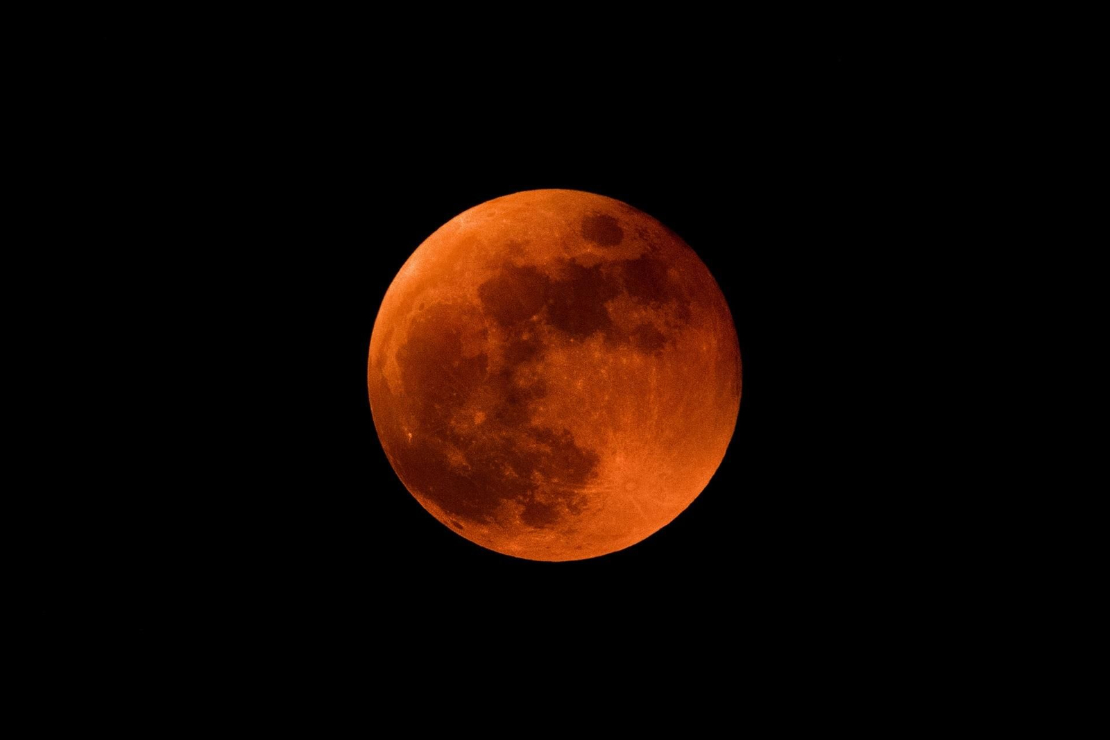 NASA informa sobre eclipse lunar el 13 y 14 de marzo de 2025
