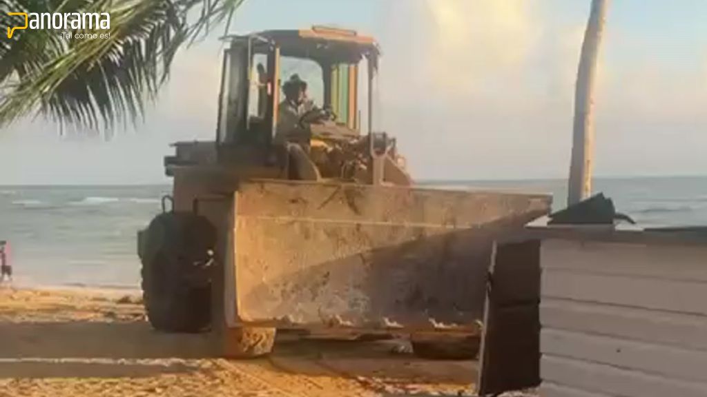 Denuncian Medio Ambiente realiza demolición ilegal en playa Palmera Beach Resort