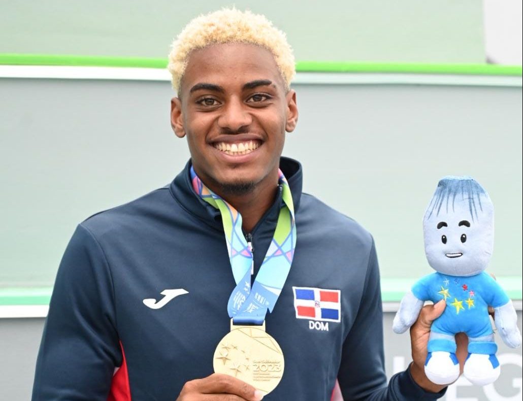 Alexander Ogando.