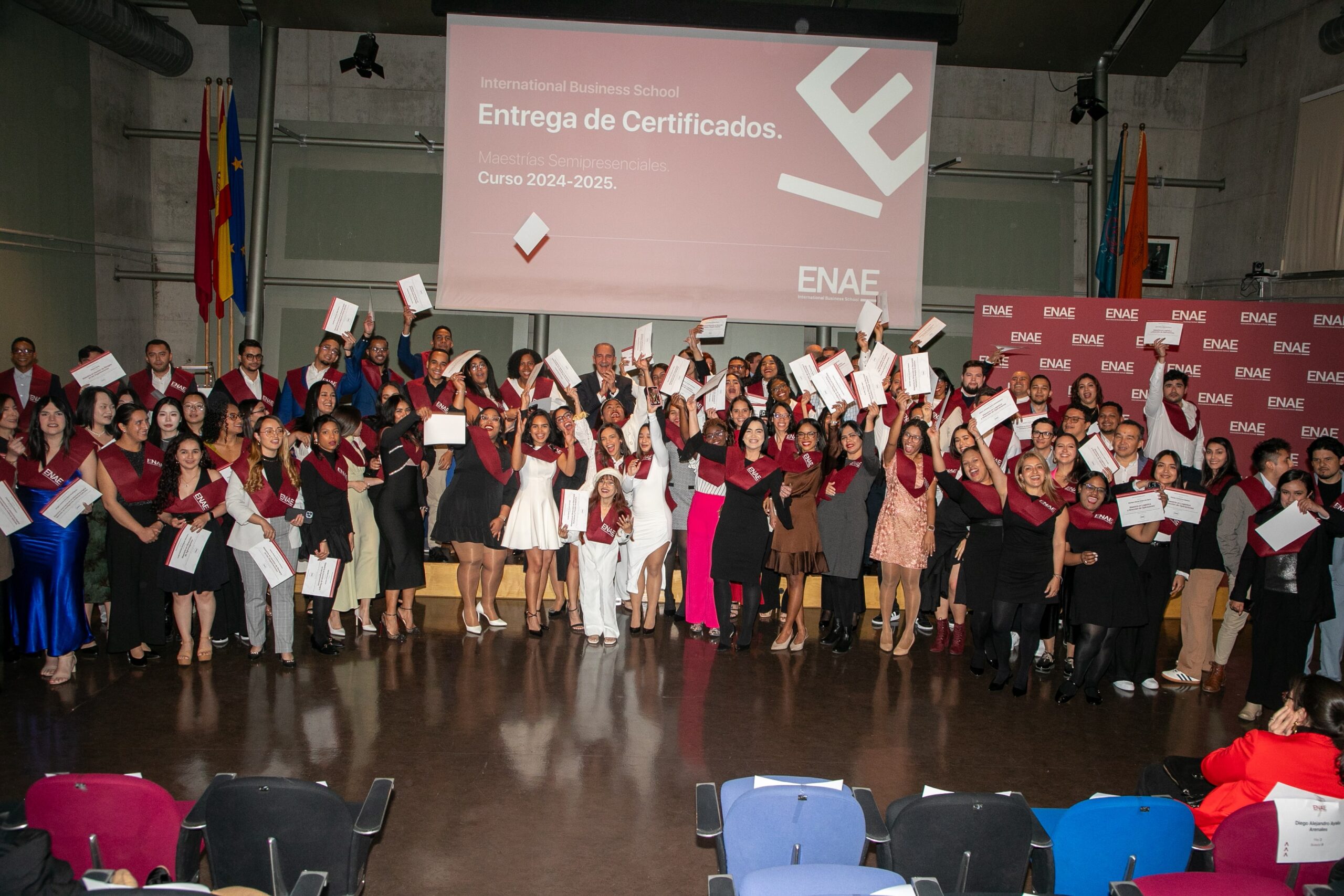 El acto ceremonial, se desarrolló en el campus de la Universidad de Murcia, España
