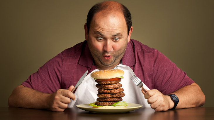 Estudio revela que comer rápido perjudica la salud