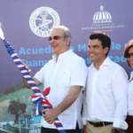 Presidente Abinader pondera gestión de Wellington Arnaud al frente de INAPA