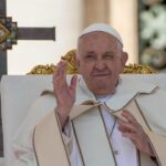 Tras casi un mes hospitalizado, el papa Francisco sigue estable