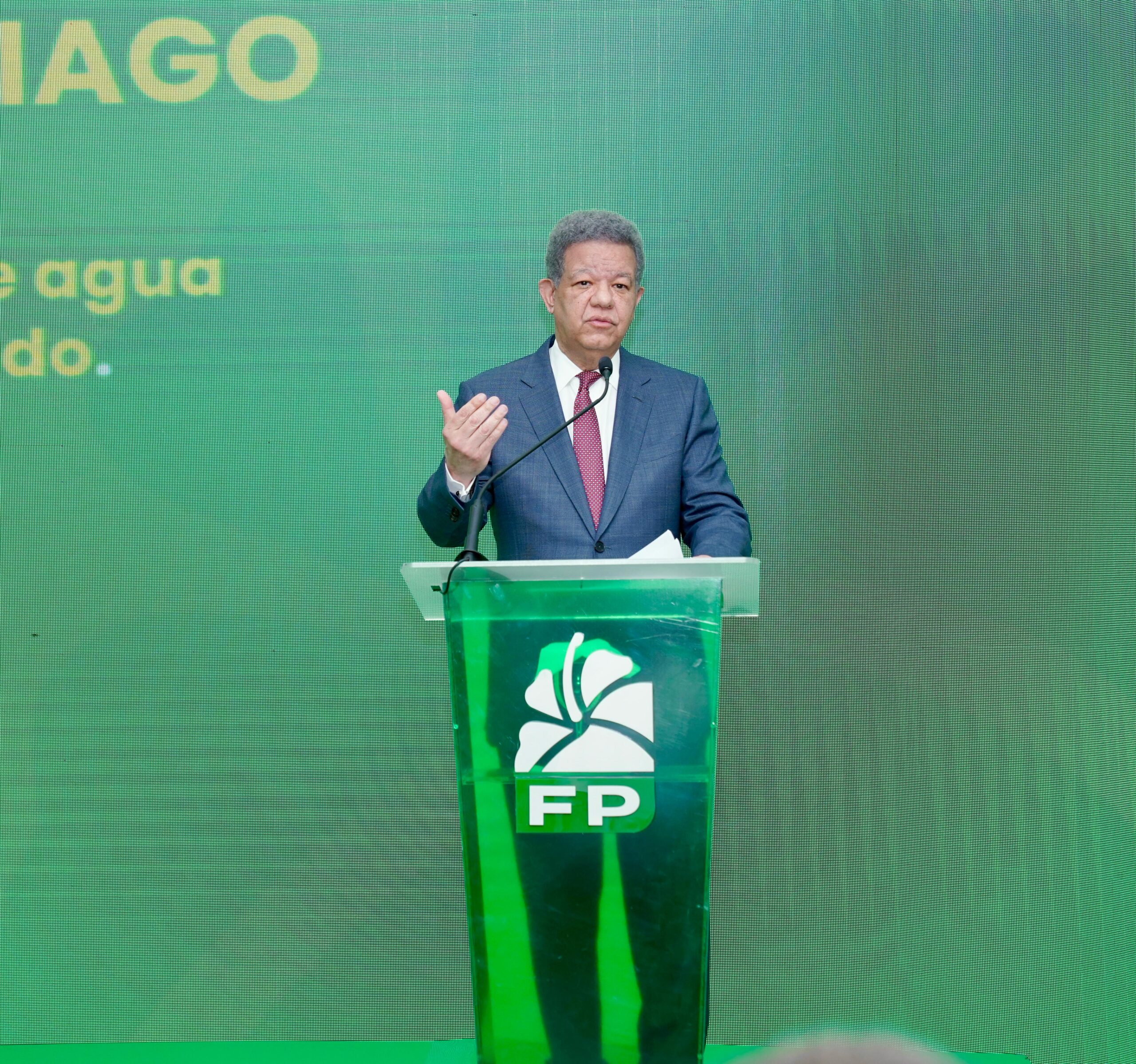 En 2024 Leonel rechazó reunirse con Abinader, ahora lo invita a un “Almuerzo” para debatir sobre la realidad del país