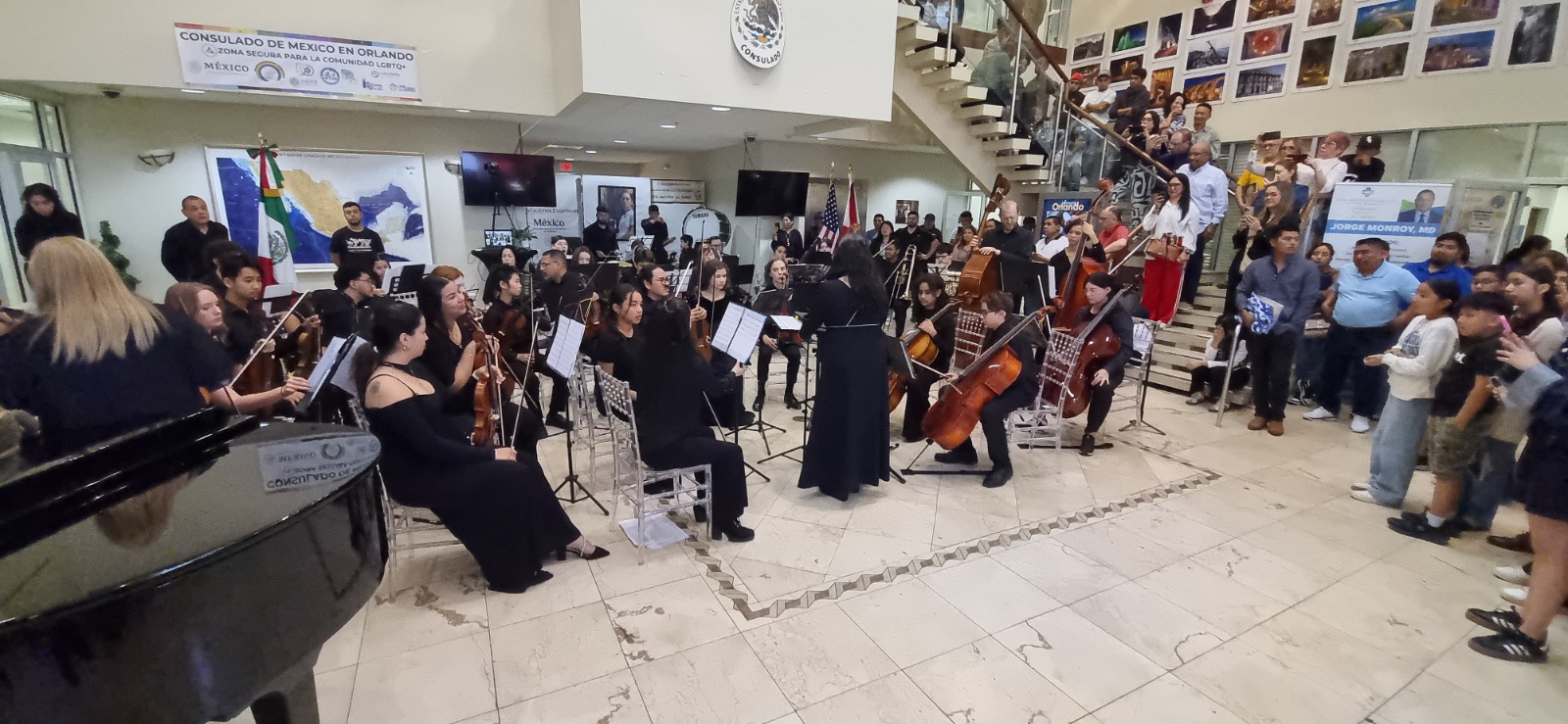 Aarón Di Lorenzo es un talentoso violonchelista de 11 años de edad, integrante del Sistema de Coros y Orquestas Infantiles y Juveniles de Punta Cana, La Altagracia.