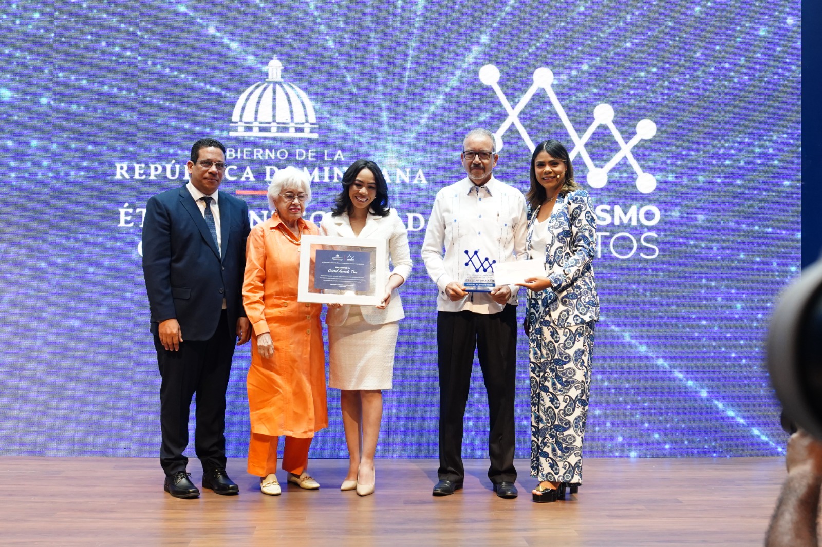 Cristal Antonia Acevedo, Ganadora de la Categoría Diamante