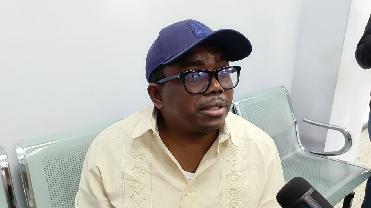 Haitianos intentan linchar a exsenador André Michel en la frontera con Dajabón