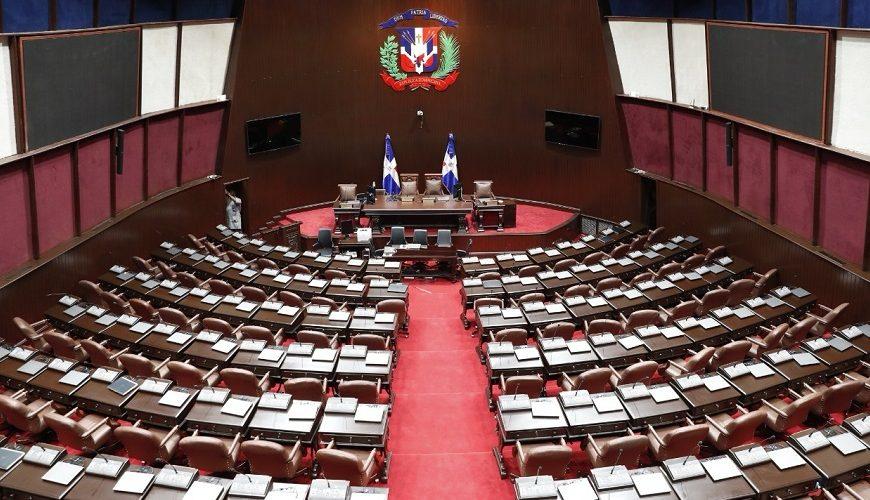 Exhortar a que el proceso interno que se avecina se rija por los estatutos del partido, por las leyes electorales vigentes y, sobre todo, por el respeto a la voluntad colectiva de los aspirantes y la militancia.