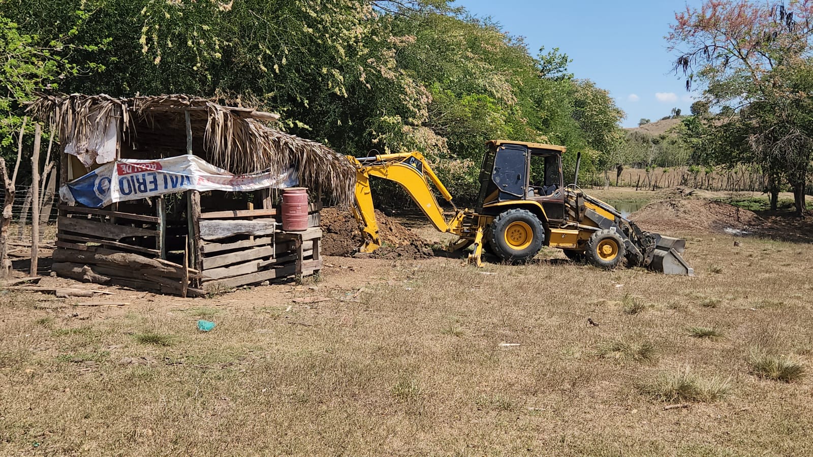 Los operativos de toma de muestras y desinfección, se llevan a cabo en el lugar