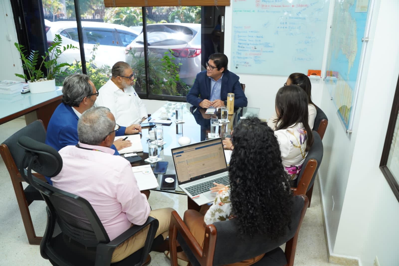 Ambas personalidades trataron temas de cooperación técnica basados en los programas que ejecuta la DGDC y la experiencia de la FAO.