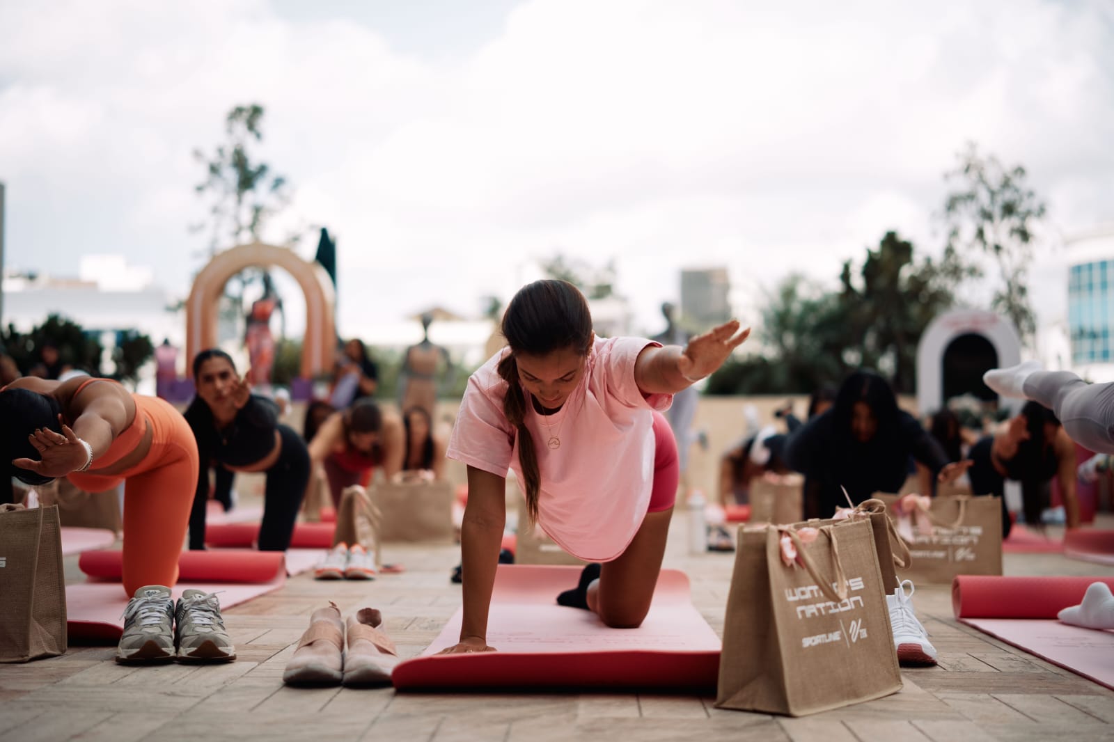 El evento reunió a destacadas figuras del mundo del fitness, la moda y el bienestar