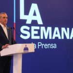 En otro orden, Abinader rechazó las afirmaciones de que el sector de Friusa, en la provincia La Altagracia, esté fuera del control de las autoridades, argumentando que dicha comunidad tiene más de 30 años de existencia.