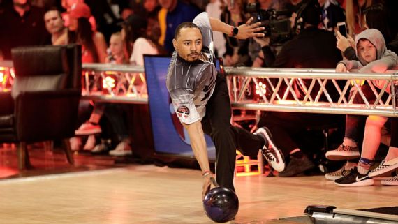 Mookie Betts es un jugador de Bolos que incluso a logrado un juego perfecto.