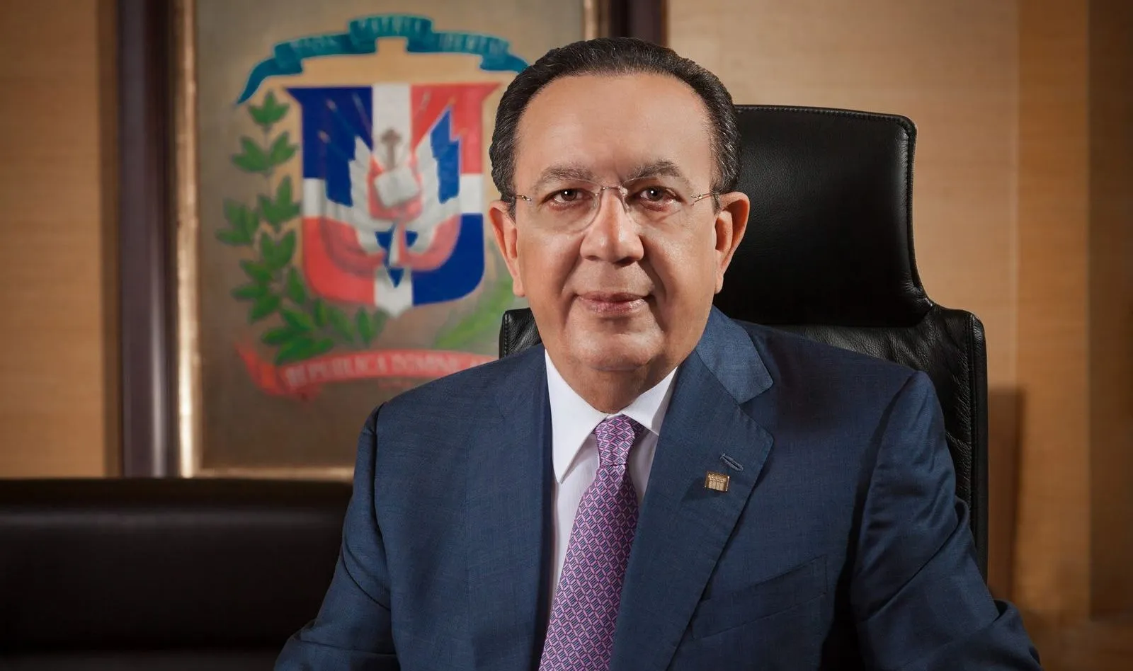 Gobernador del Banco Central confirma estabilidad de la economía dominicana