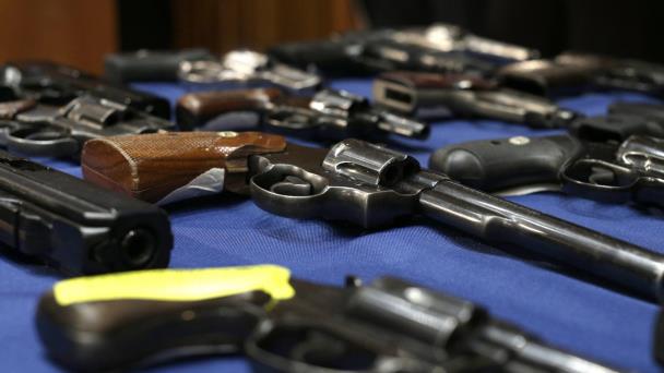 Gobierno autoriza nuevamente procesos de excepción para comprar armas de combate
