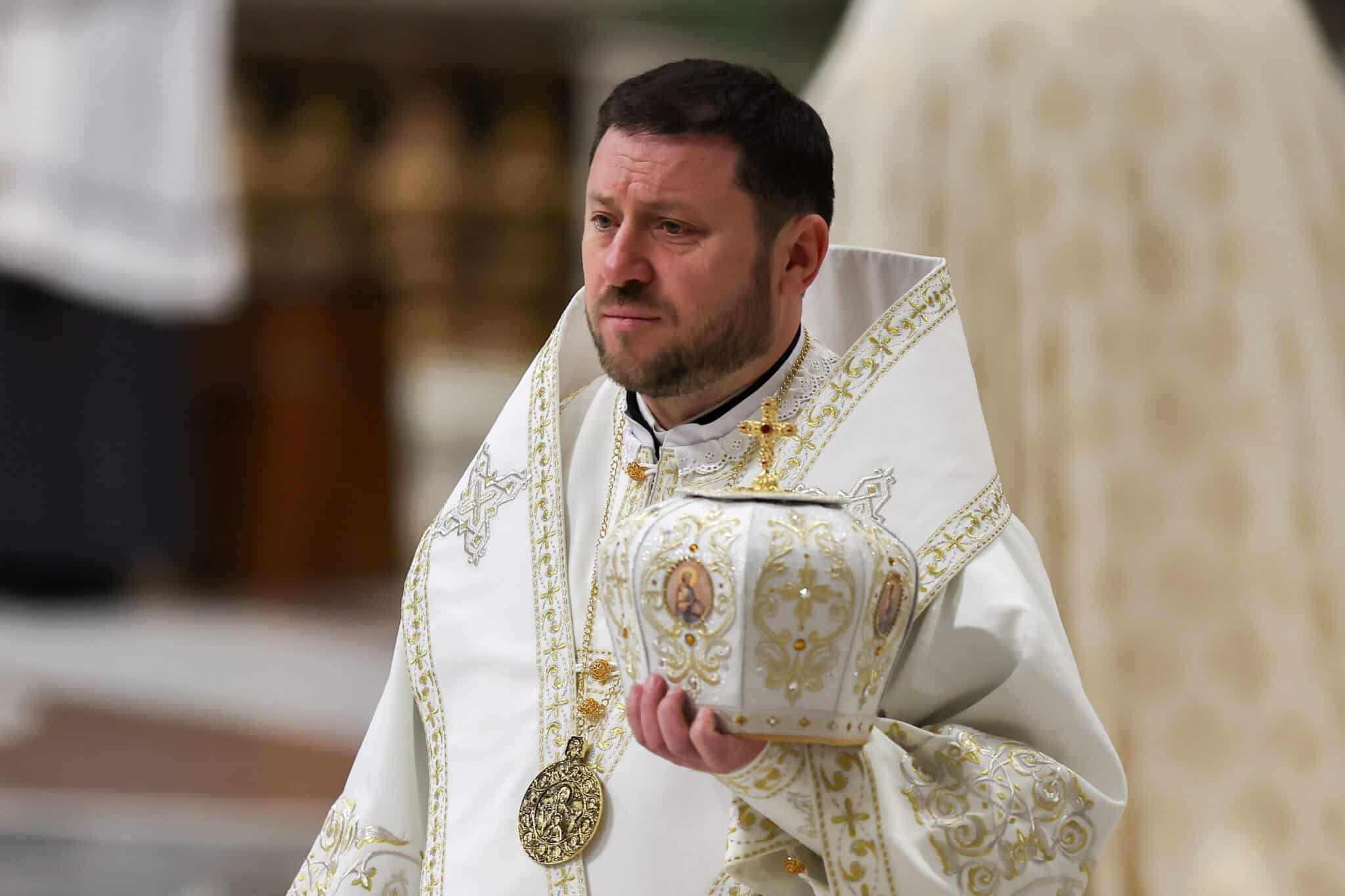 Mykola Bychok, un milenial nacido en Ucrania, es el cardenal más joven del cónclave
